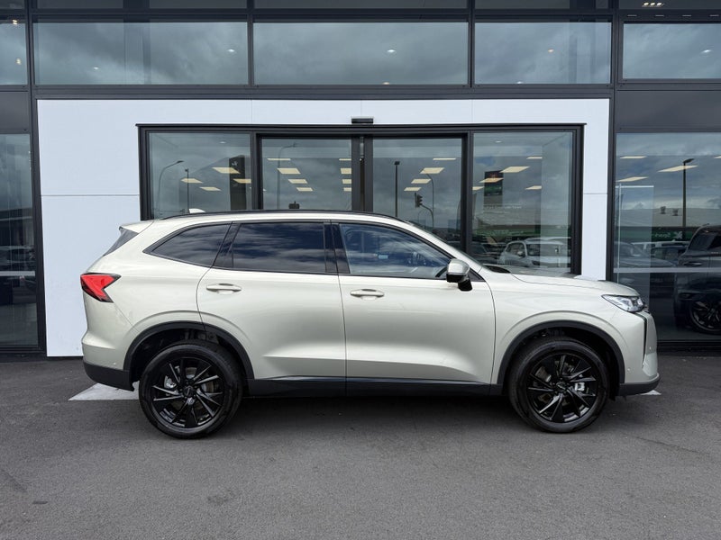 2025 GWM HAVAL H6 ULTRA 2WD HYBRID 1.5 image 2