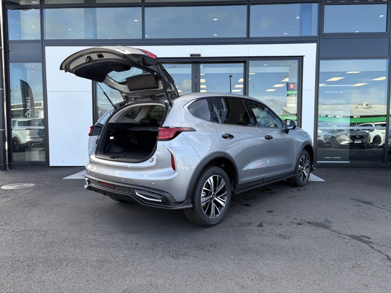 2025 GWM HAVAL Jolion JOLION LUX 2WD HEV image 4