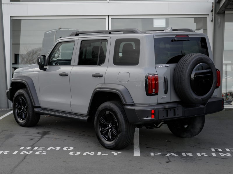 2025 GWM Tank 300 Lux 2.0P 9A 5Dr SUV image 2