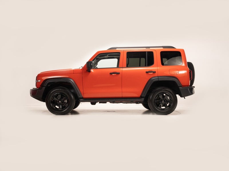 2025 GWM Tank 300 Lux Petrol image 4