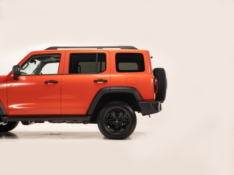 2025 GWM Tank 300 Lux Petrol image 5