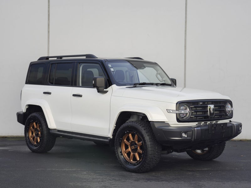 2025 GWM Tank 300 Ultra 2.0P 4WD HEV 9A 5Dr SUV image 1