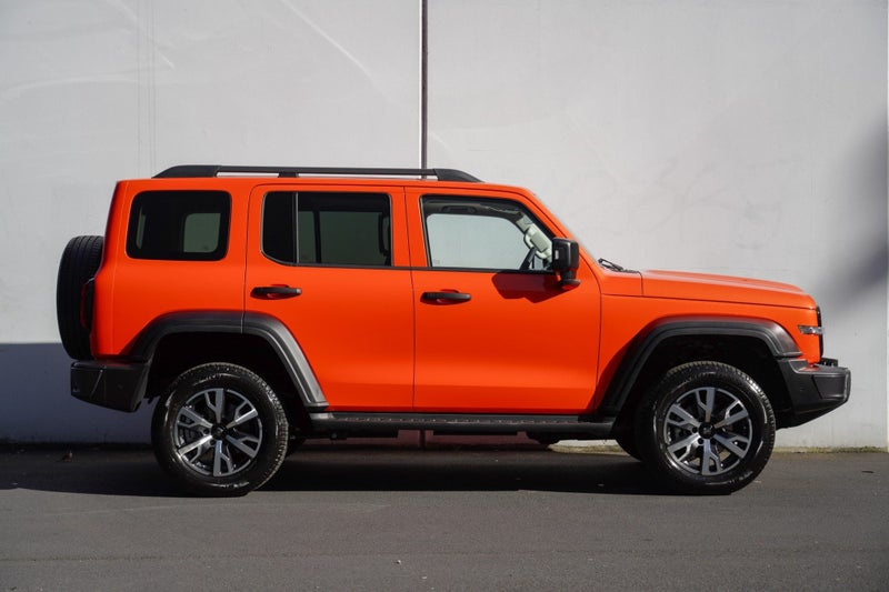 2025 GWM Tank 300 Ultra 2.0P 4WD HEV 9A 5Dr SUV image 3