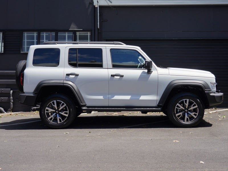 2025 GWM Tank 300 Ultra 2.4D 8A 5Dr SUV image 2