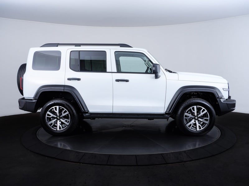 2025 GWM Tank 300 Ultra Auto Petrol 4WD image 4