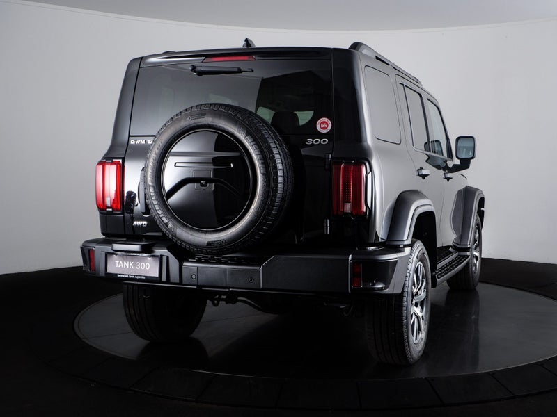 2025 GWM Tank 300 Ultra Auto Petrol 4X4 image 4