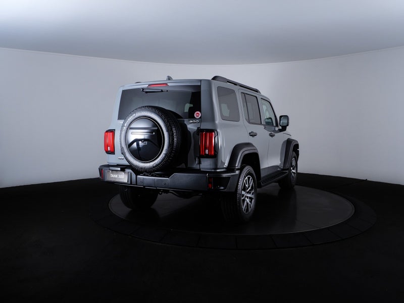2025 GWM Tank 300 Ultra Auto Petrol 4X4 image 4
