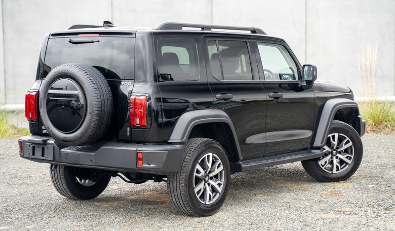 2025 GWM Tank 300 Ultra Diesel 2.4 image 2