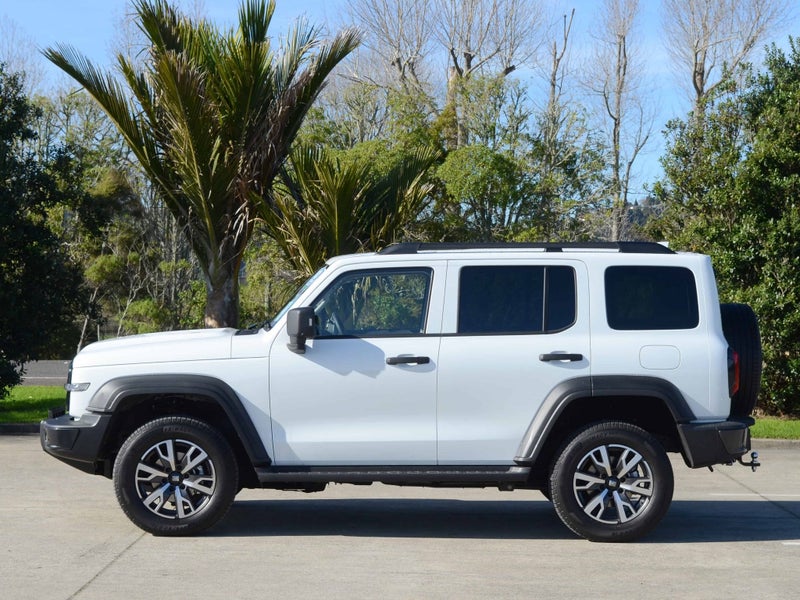 2025 GWM Tank 300 Ultra Diesel 2.4 image 5