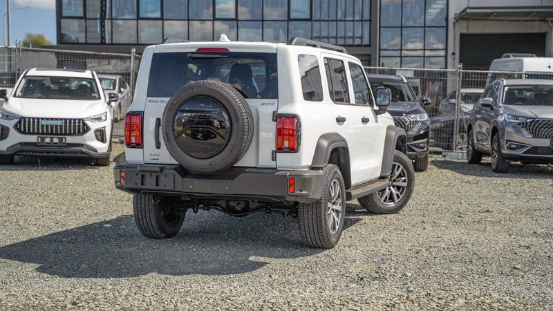 2025 GWM Tank 300 Ultra Diesel 2.4 image 2
