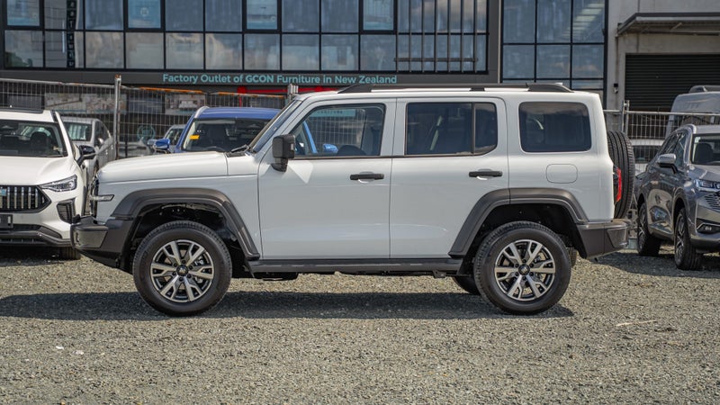 2025 GWM Tank 300 Ultra Diesel 2.4 image 5