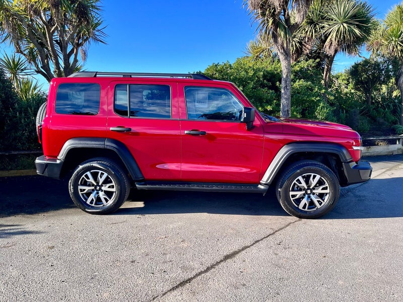 2025 GWM Tank 300 Ultra Diesel image 2