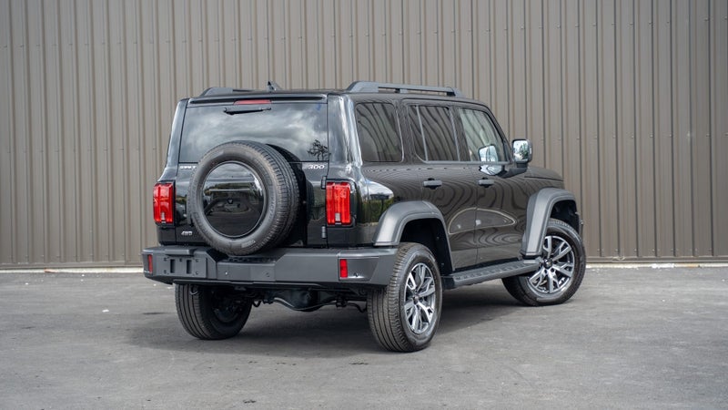2025 GWM Tank 300 Ultra Petrol 2.0L 4X4 image 2