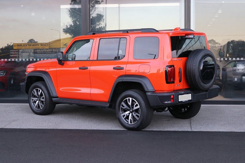 2025 GWM Tank 300 Ultra Petrol 4WD 2.0P - NZ New image 3