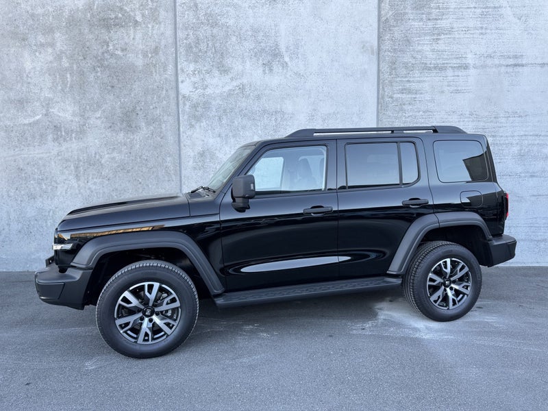 2025 GWM Tank 300 Ultra Petrol 4x4 image 2