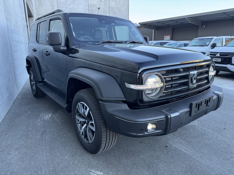 2025 GWM Tank 300 Ultra Petrol 4x4 image 5