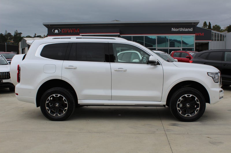 2025 GWM Tank 500 Ultra / Plug-In Hybrid /4WD image 2