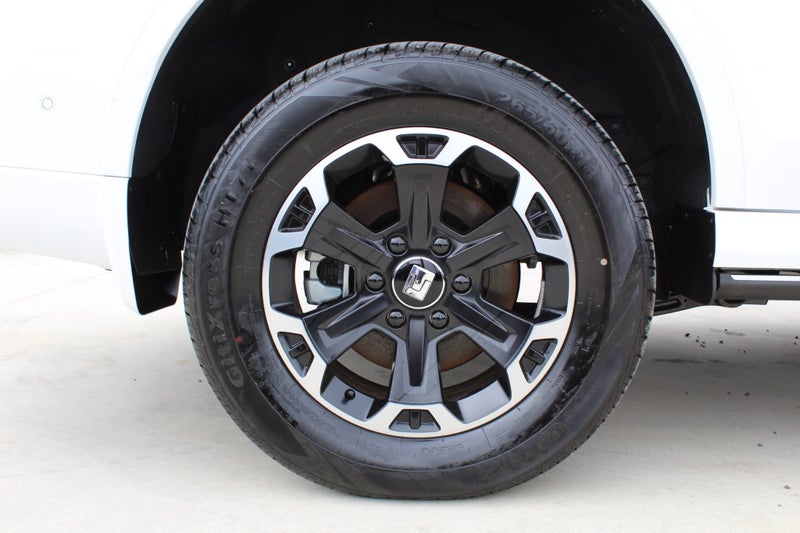 2025 GWM Tank 500 Ultra / Plug-In Hybrid /4WD image 3