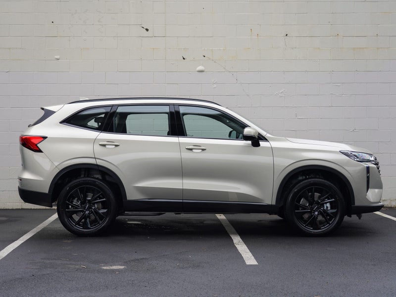 2025 Haval H6 Facelift Ultra HEV 1.5P 4X2 5Dr W... image 3