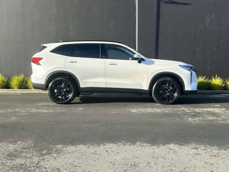 2025 Haval H6 Hybrid Ultra 4X4 image 2