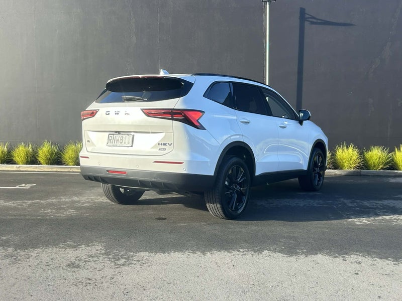 2025 Haval H6 Hybrid Ultra 4X4 image 3