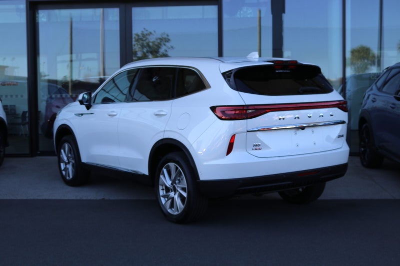 2025 Haval H6 Ultra 2WD Hybrid 1.5L - NZ New image 3