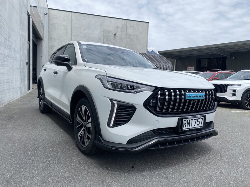 2025 Haval Jolion Luxury Auto image 3