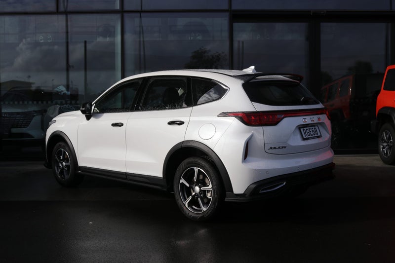 2025 Haval Jolion Premium 2WD Hybrid image 3