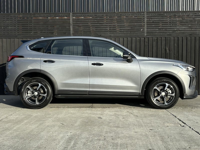 2025 Haval Jolion Premium Hybrid image 2