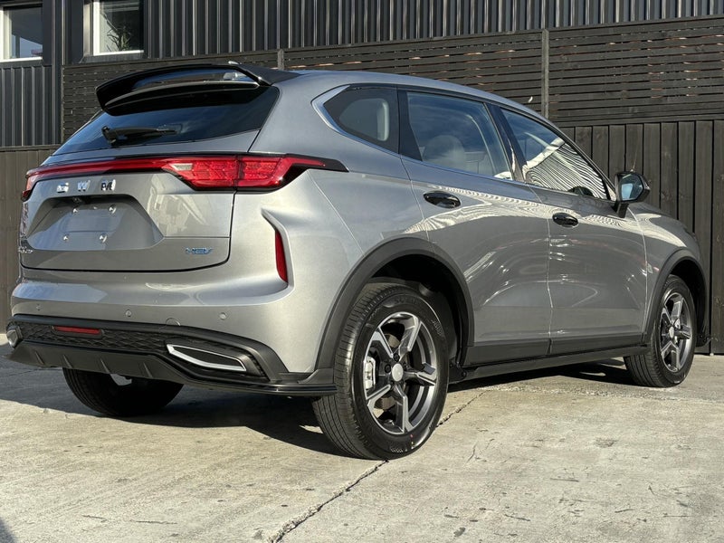 2025 Haval Jolion Premium Hybrid image 3