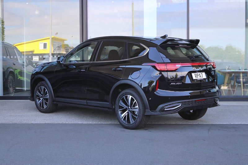 2025 Haval Jolion Ultra 2WD Hybrid 1.5 - NZ New image 3
