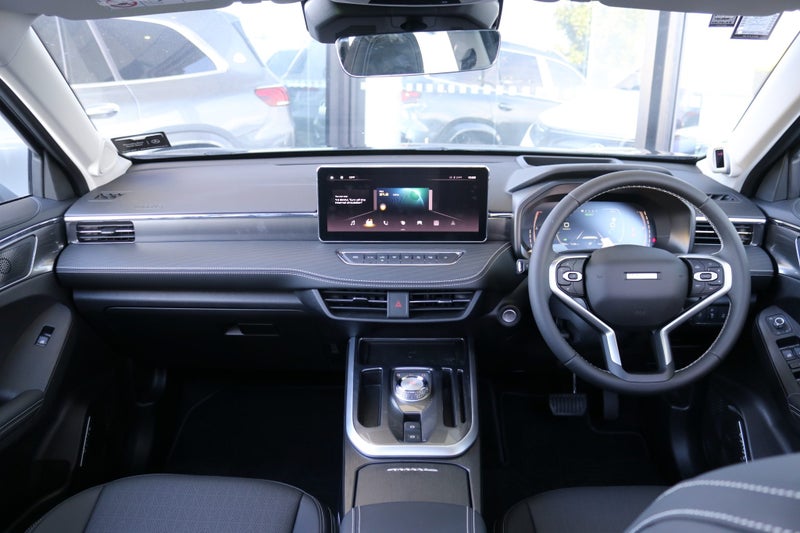 2025 Haval Jolion Ultra 2WD Hybrid 1.5 - NZ New image 4