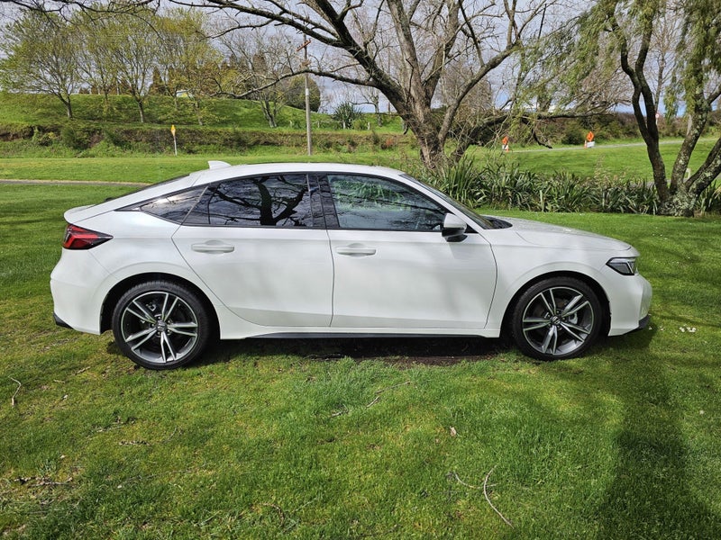 2025 Honda Civic SR 2.0PEH/HD image 2