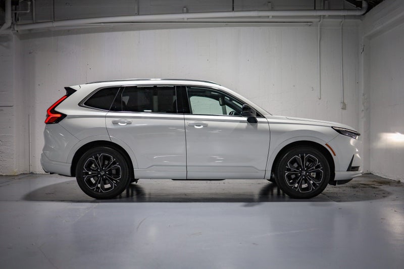 2025 Honda CR-V RS image 3