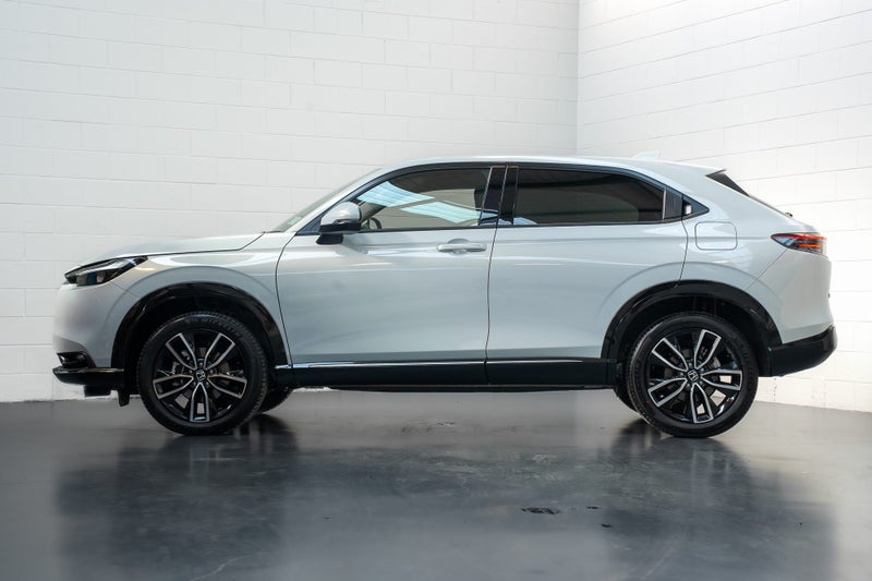 2025 Honda HR-V Hybrid Sport e:HEV image 4