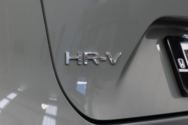 2025 Honda HR-V Hybrid Sport e:HEV image 2
