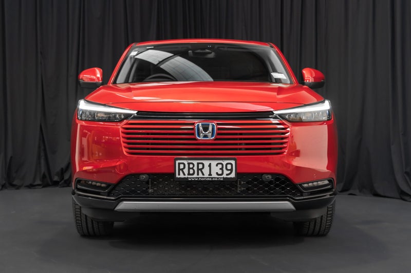 2025 Honda HR-V Hybrid Sport e:HEV image 3