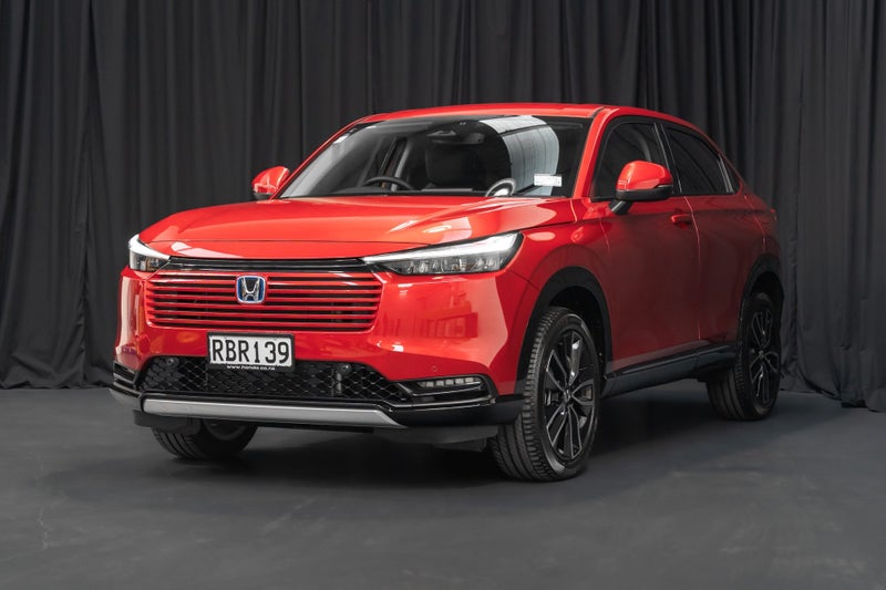 2025 Honda HR-V Hybrid Sport e:HEV image 4