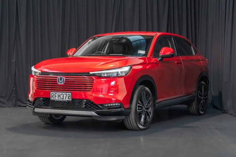 2025 Honda HR-V Hybrid Sport e:HEV image 4