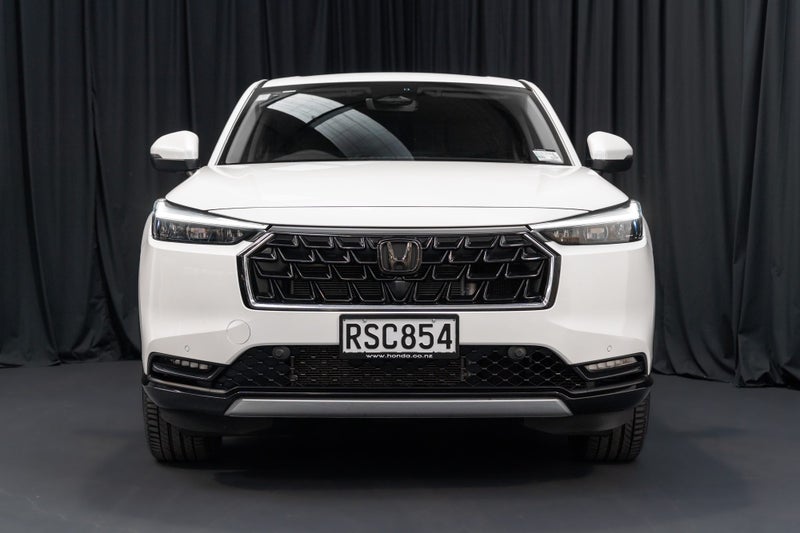 2025 Honda HR-V Hybrid Sport e:HEV image 2