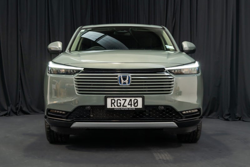 2025 Honda HR-V Hybrid Sport e:HEV L image 4