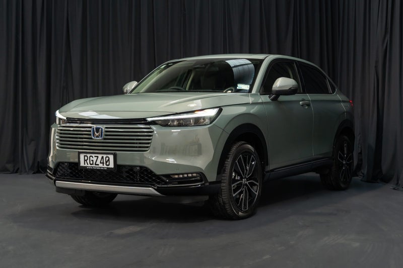 2025 Honda HR-V Hybrid Sport e:HEV L image 5