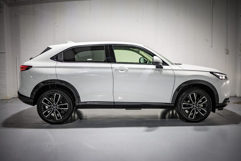 2025 Honda HR-V Sport image 3