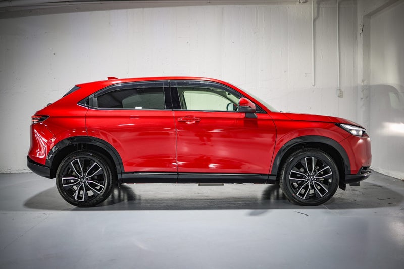 2025 Honda HR-V Sport Hybrid image 3