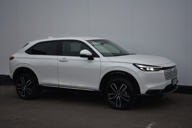2025 Honda HR-V Sport HYBRID image 3