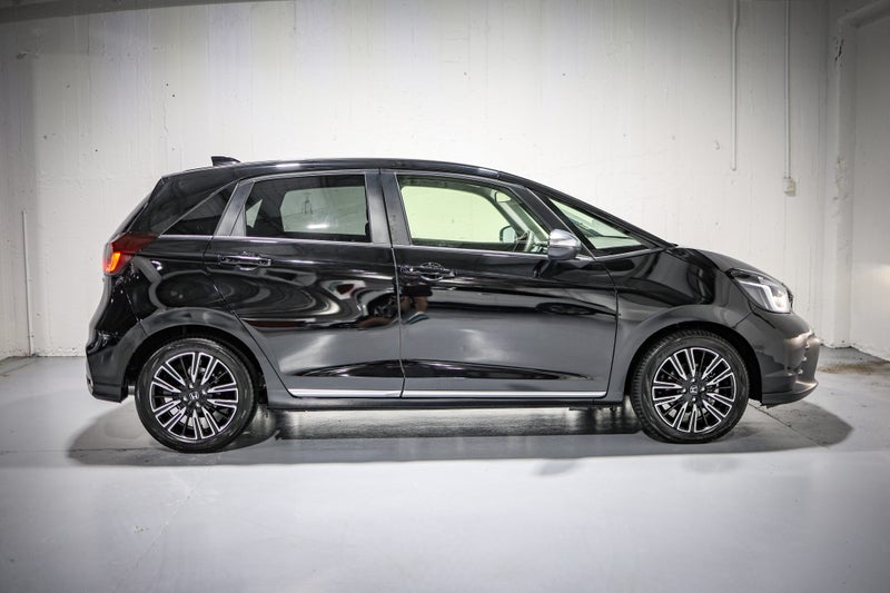 2025 Honda Jazz E:Hev Luxe Sport image 3