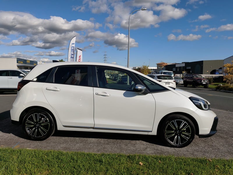 2025 Honda Jazz E:Hev Luxe Sport - HYBRID image 4