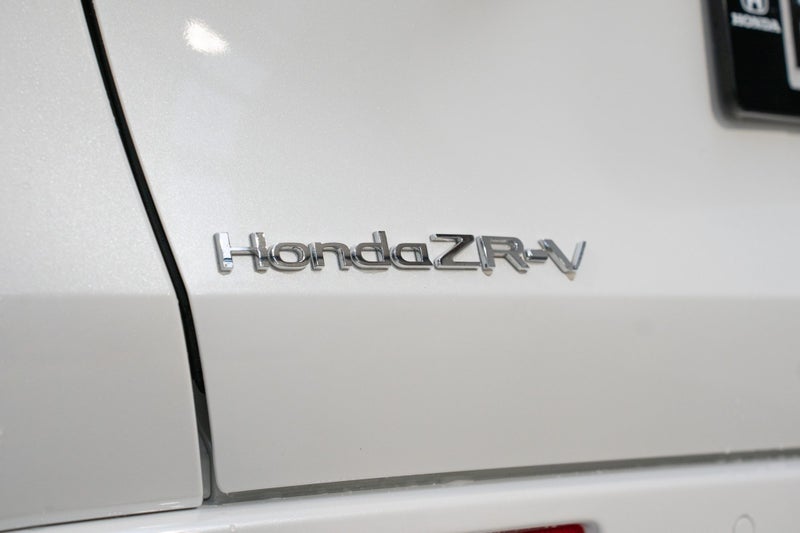 2025 Honda ZR-V Sport Hybrid 2.0L image 3