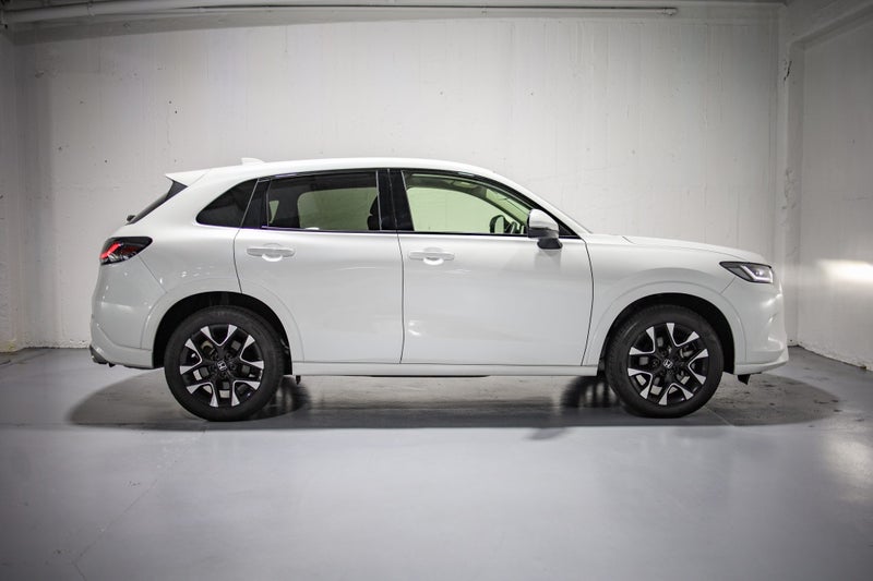 2025 Honda ZR-V Sport Hybrid image 3