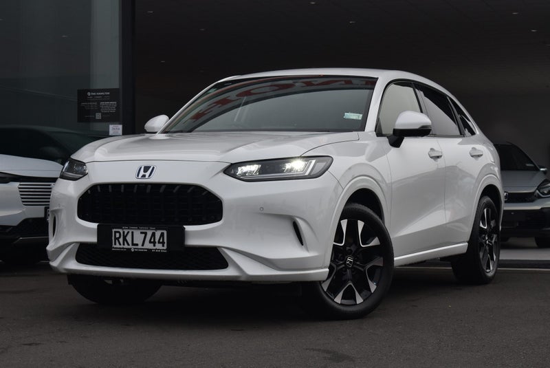 2025 Honda ZR-V SPORT *NON PLUGIN HYBRID* image 3